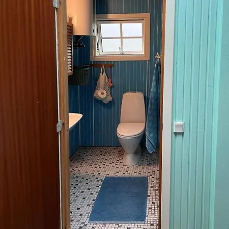 Colourful Summerhouse Close To בית נופש Vig